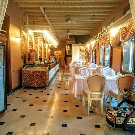 Eski Masal - Special Class Hotel